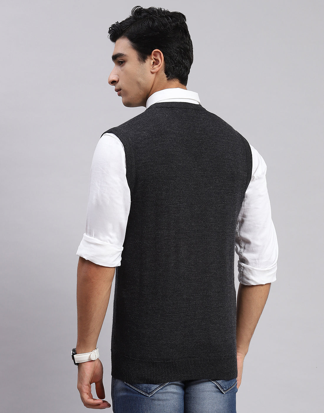 Men Grey Solid V Neck Sleeveless Sweater