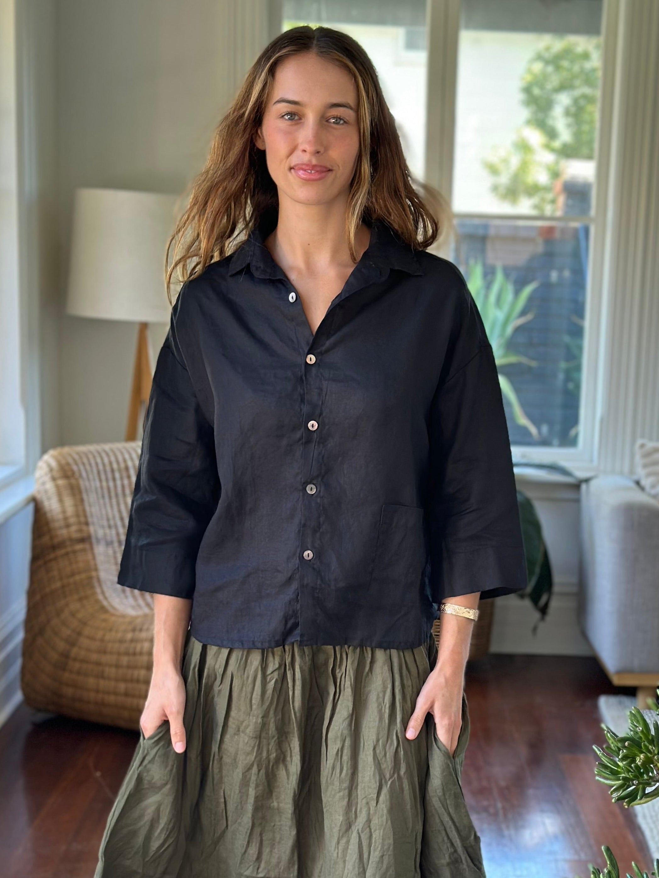 deanna shirt  - black linen