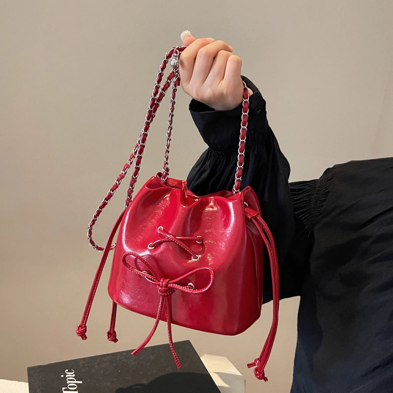 Women's Medium Pu Leather Solid Color Classic Style Sewing Thread Bucket Magnetic Buckle Bucket Bag