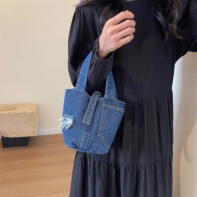 Women's Medium All Seasons Denim Streetwear Shoulder Bag