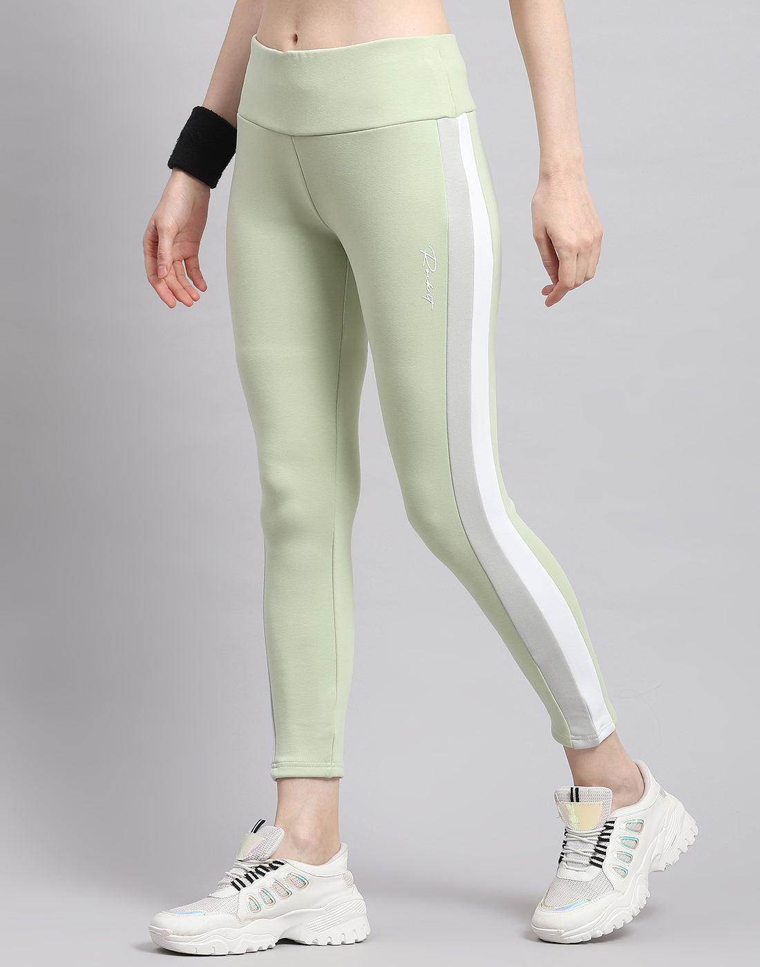 Women Green Solid Regular Fit Legging