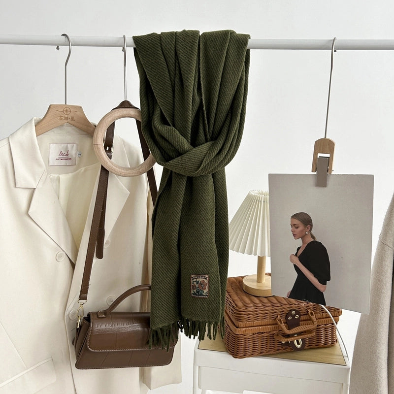 Women's Minimalist Solid Color Imitation Cashmere Tassel Scarf