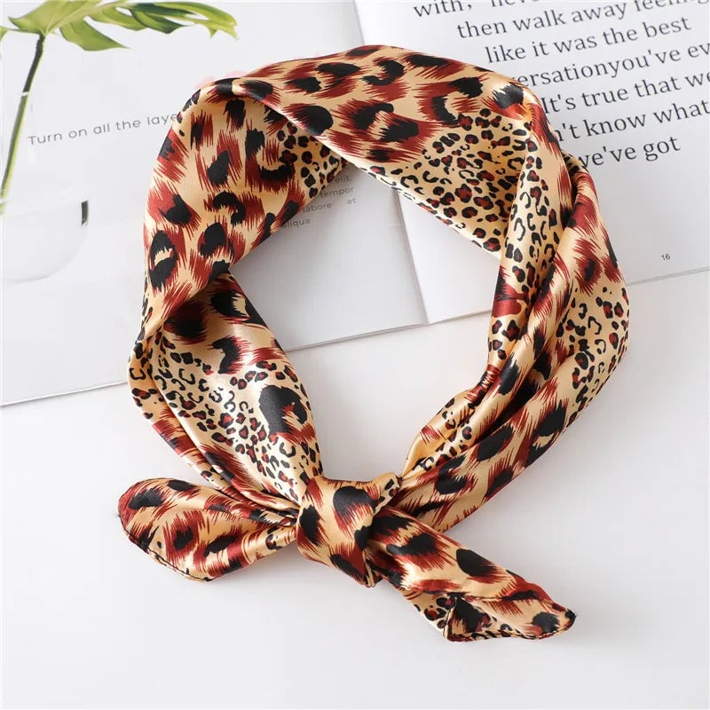 Women's Vacation Minimalist Leopard Satin Silk Silk Scarf