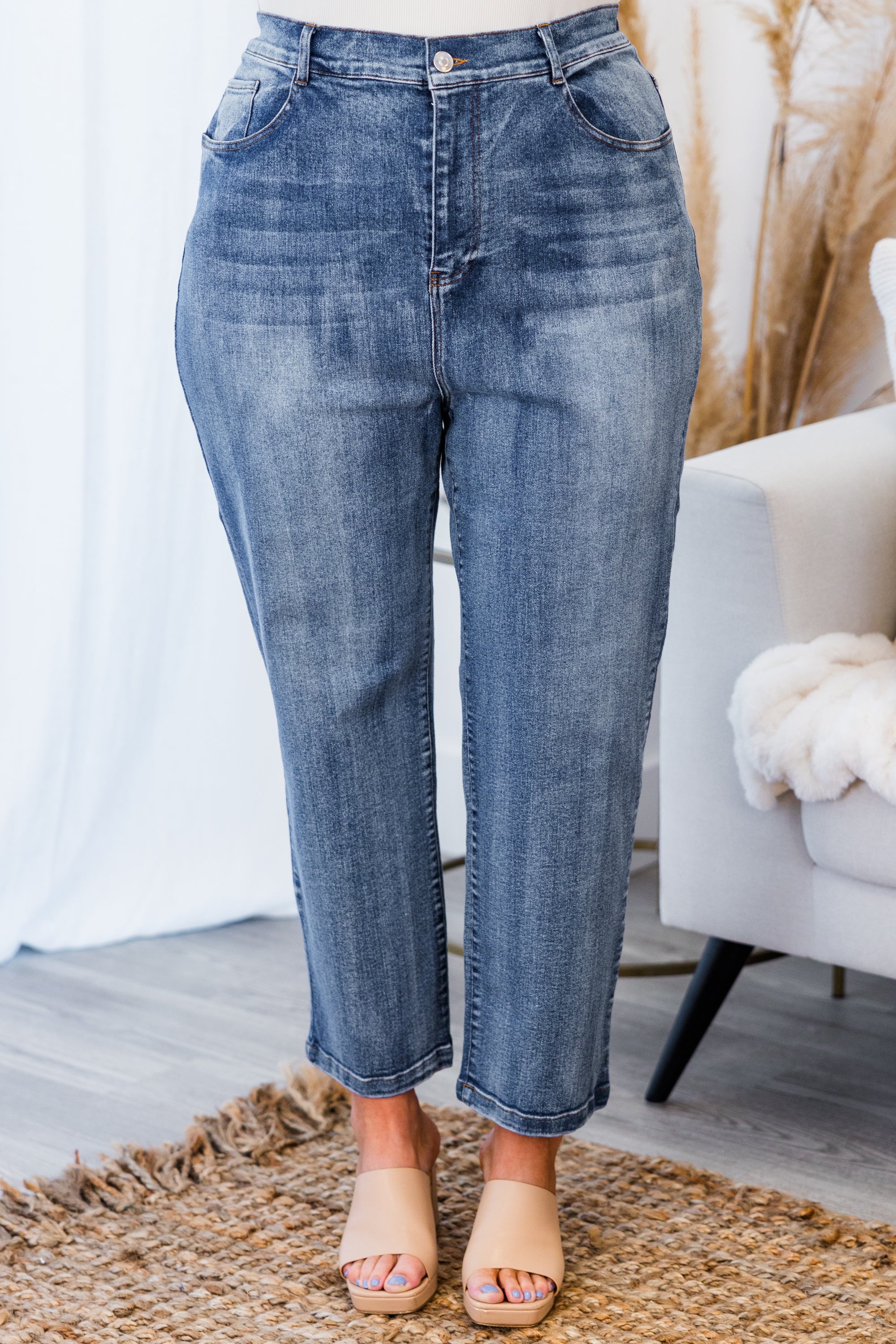 Picture Perfect Day Jeans. Medium Wash