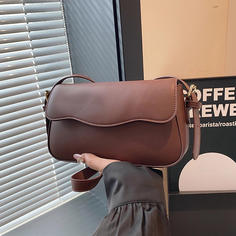 Women's Pu Leather Solid Color Streetwear Square Magnetic Buckle Shoulder Bag