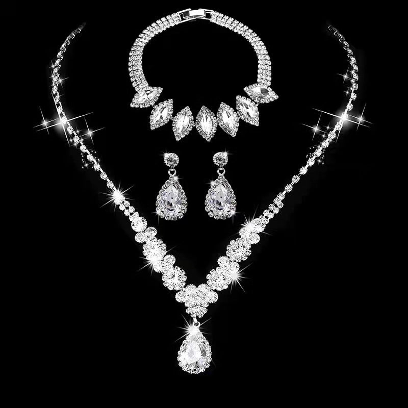 Minimalist Heart Rhinestone Gem