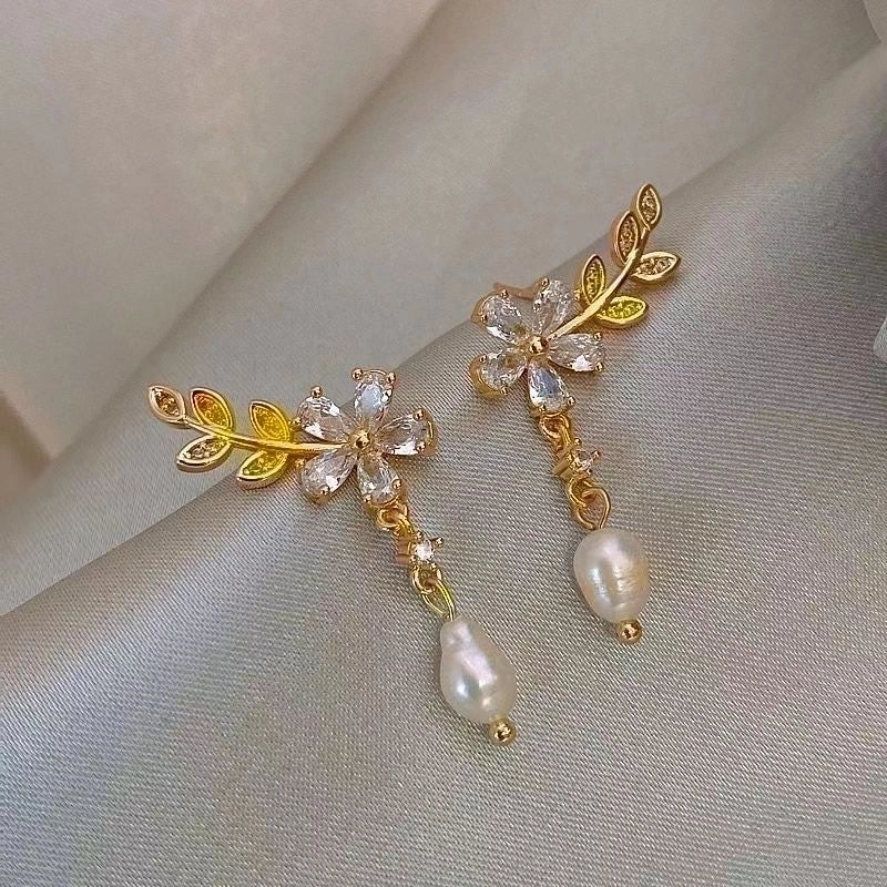 1 Pair Sweet Artistic Leaf Flower Plating Inlay Stainless Steel Artificial Pearls Zircon Ear Studs
