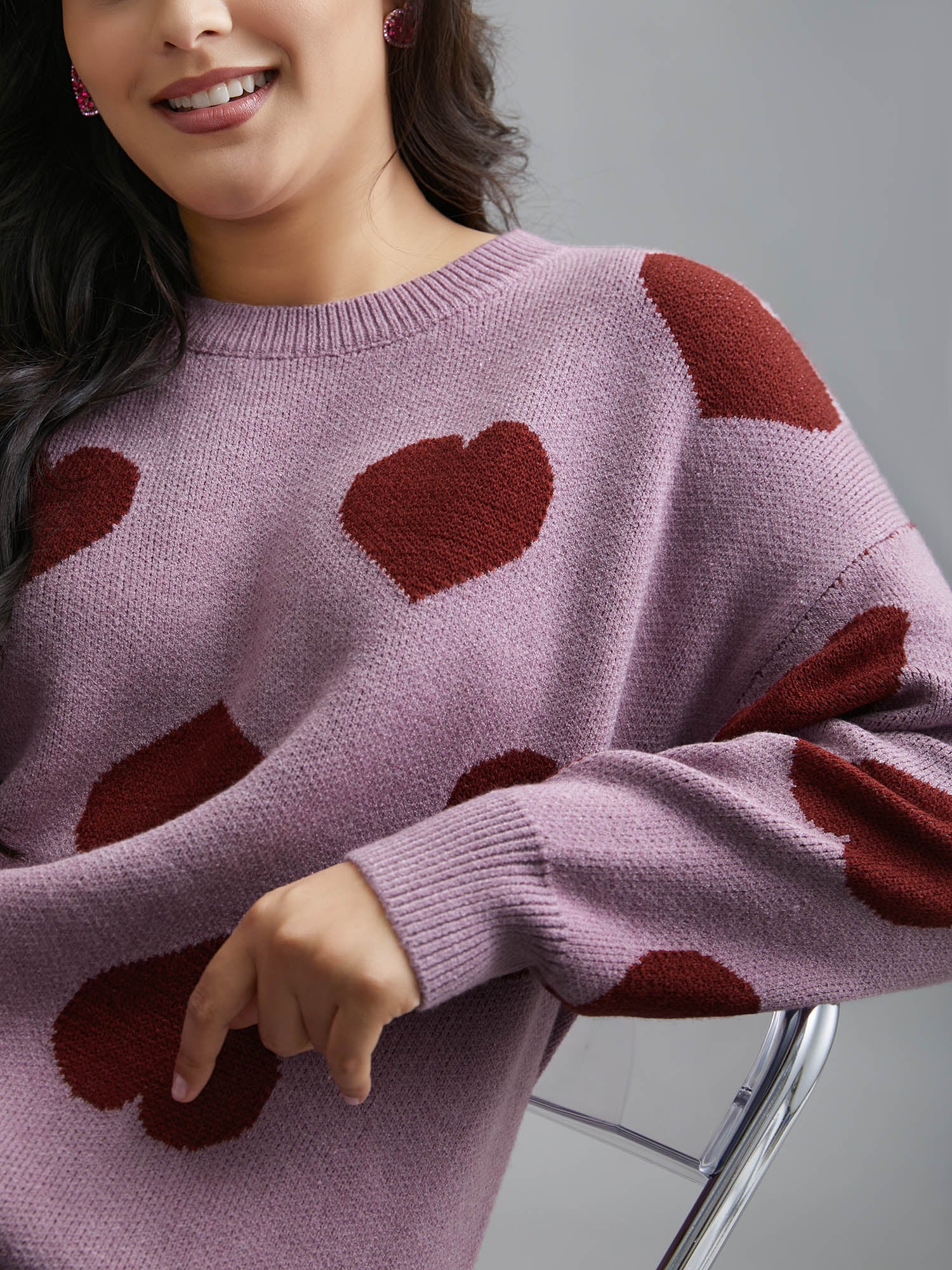 Round Neck Contrast Heart Jacquard Pullover