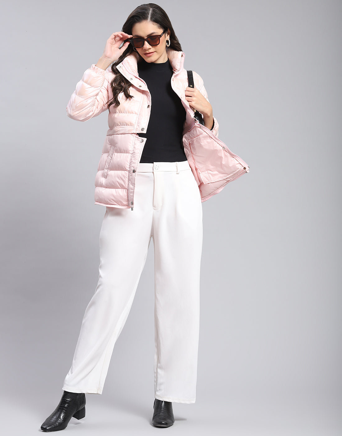 Women Pink Solid Stand Collar Full Sleeve Jacket