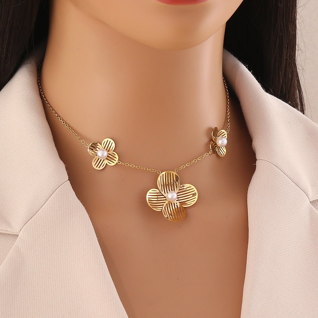 Personalized Flower Stainless Steel Pendant Necklace Versatile Clavicle Chain Ins Trendy Necklace N1507