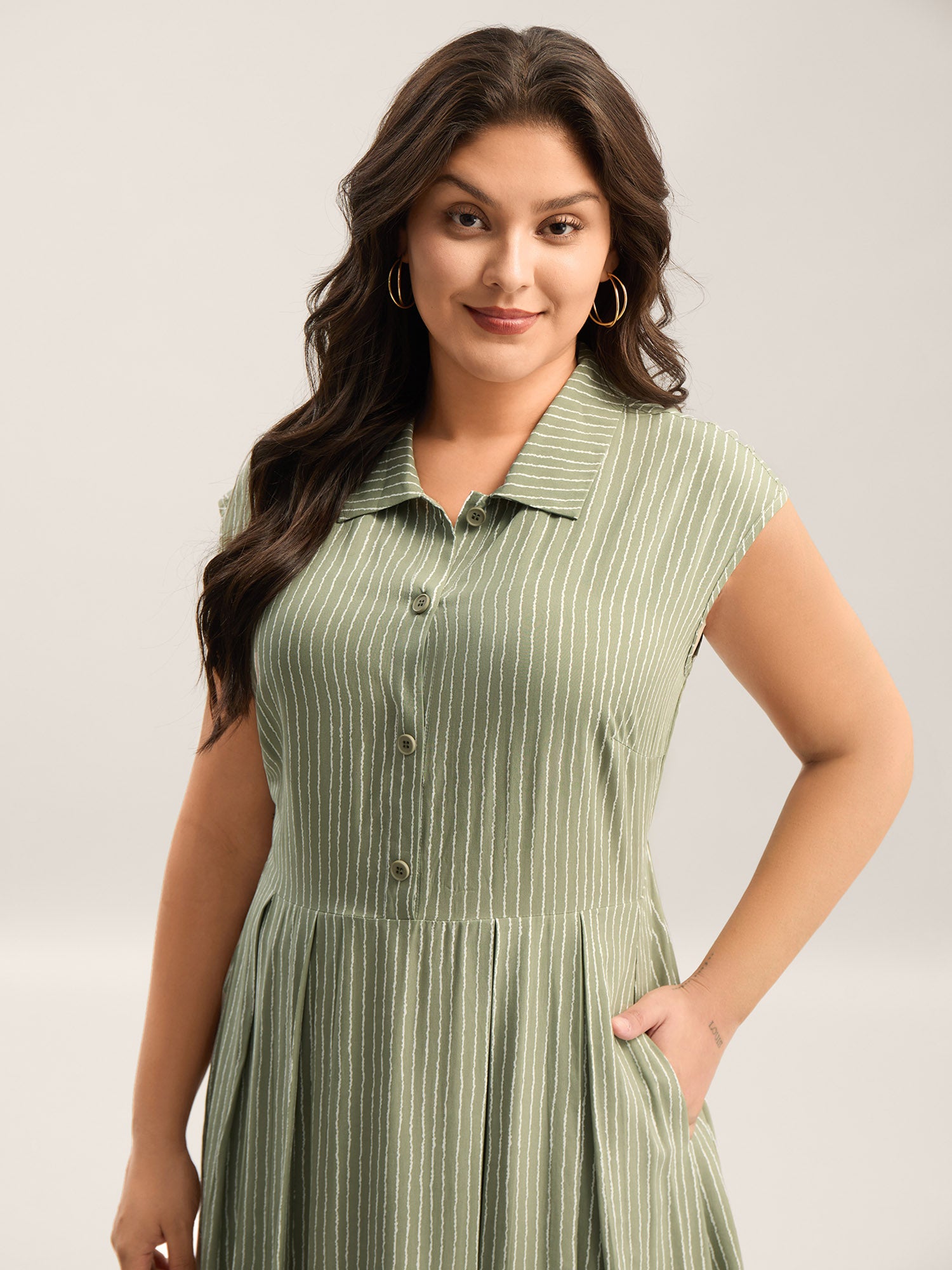 Stripe Print Button Detail Collar Midi Dress