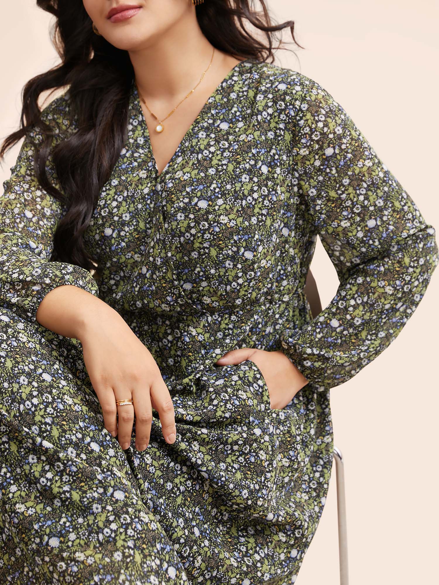 Ditsy Floral Overlap Collar Midi Dress