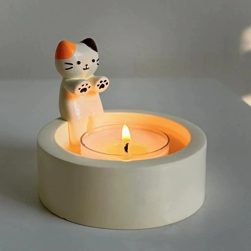 Cute Cat Candle Holder Mini Resin Candlestick Decoration For Home
