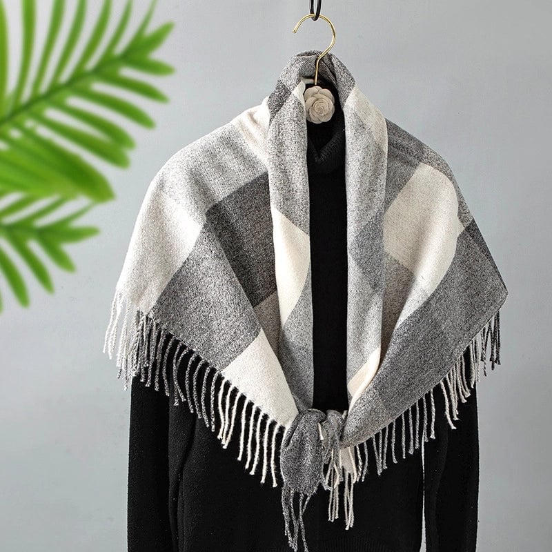 Women's Retro Lattice Polyester Tassel Scarf