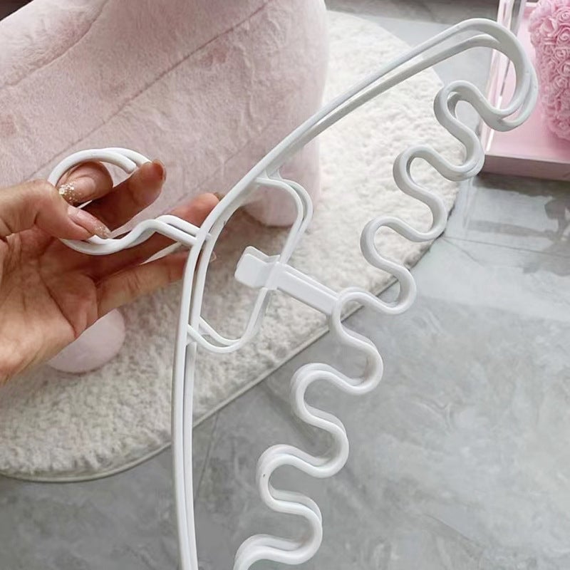 ⭐BLOWOUT SALE - 49% OFF⭐Wave Pattern Stackable Hanger (BUY 2 FREE SHIPPING)