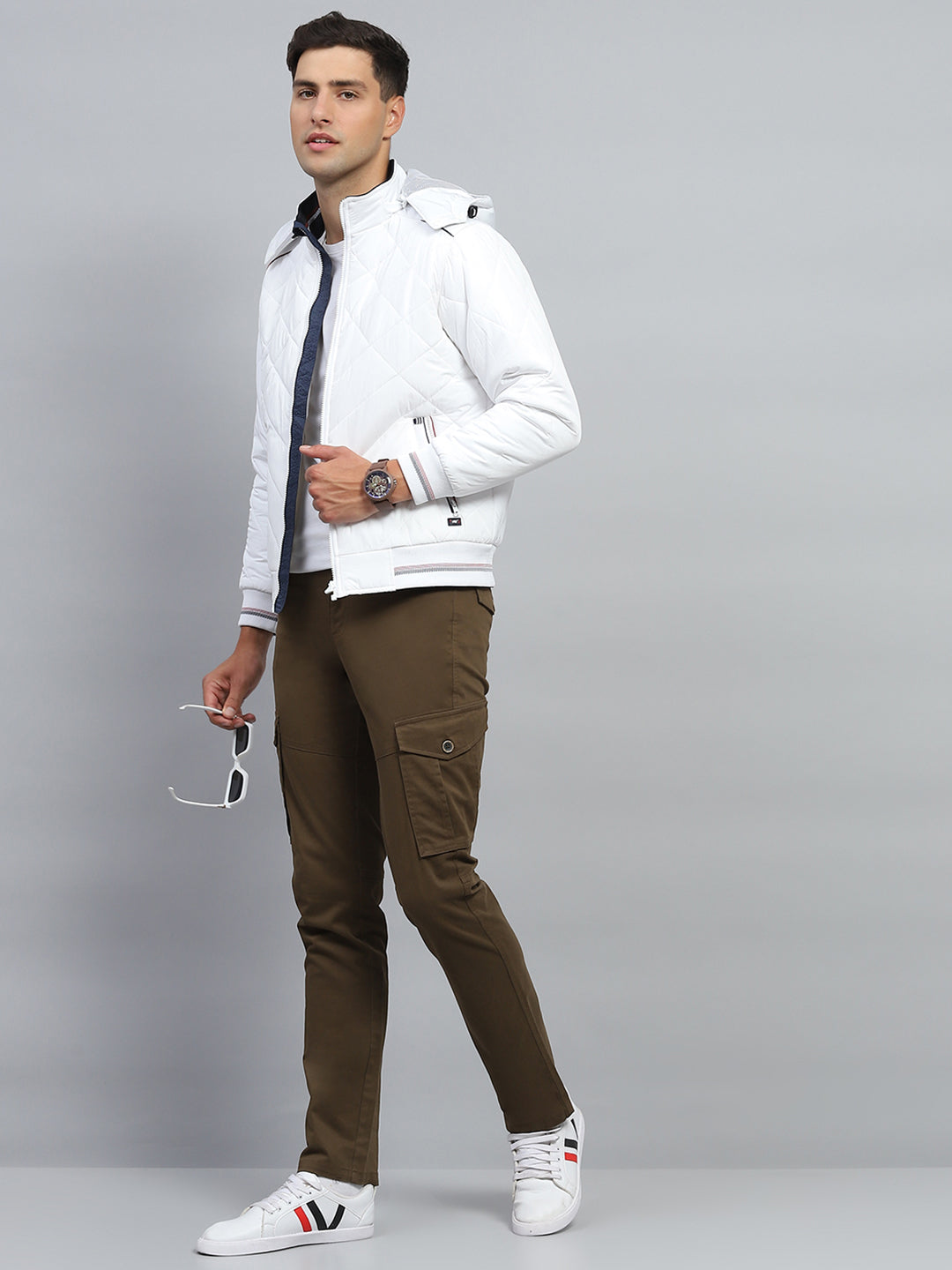 Men White Solid Hooded Full Sleeve Jacket