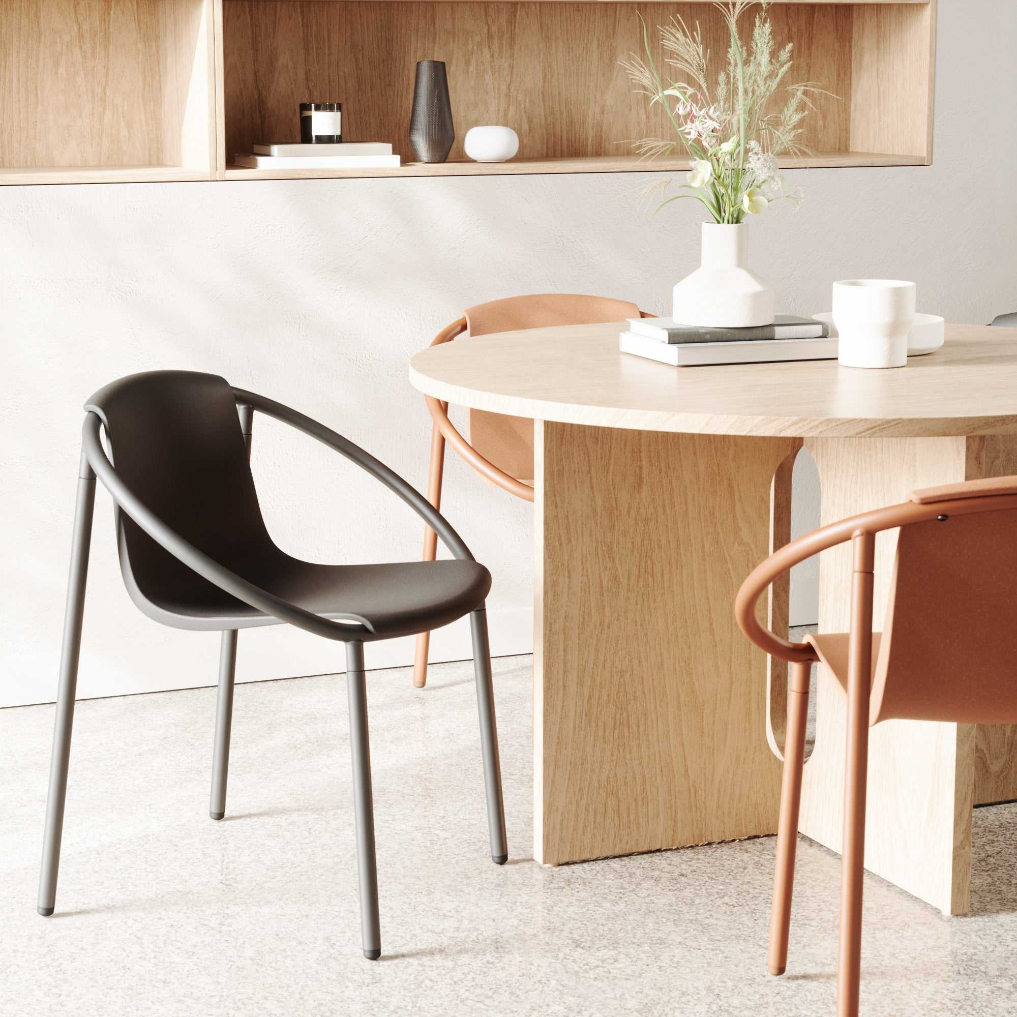 refurbished | Umbra Ringo Chair. black