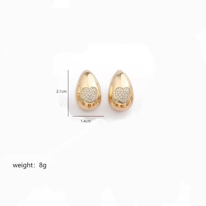 1 Pair Elegant Luxurious Heart Shape Flower Snowflake Polishing Plating Inlay Copper Zircon 18k Gold Plated Ear Studs