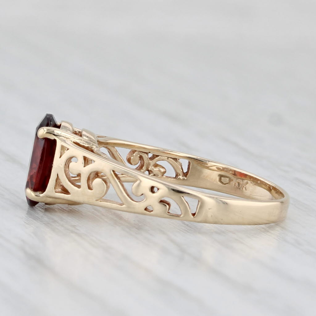 1.38ct Oval Garnet Solitaire Ring 10k Yellow Gold Size 6.5