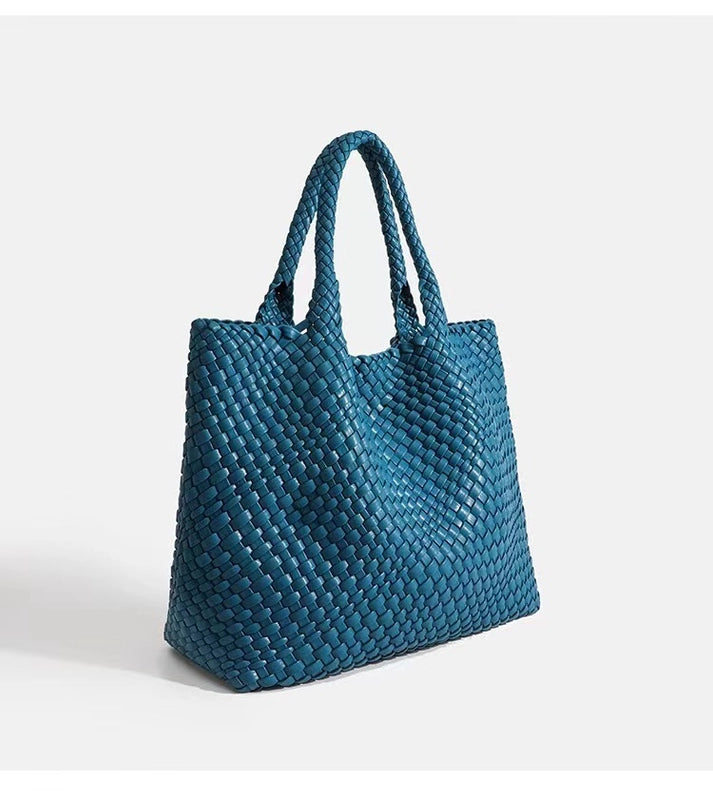 Women's Large Pu Leather Solid Color Vintage Style Streetwear Weave Square Magnetic Buckle Shoulder Bag