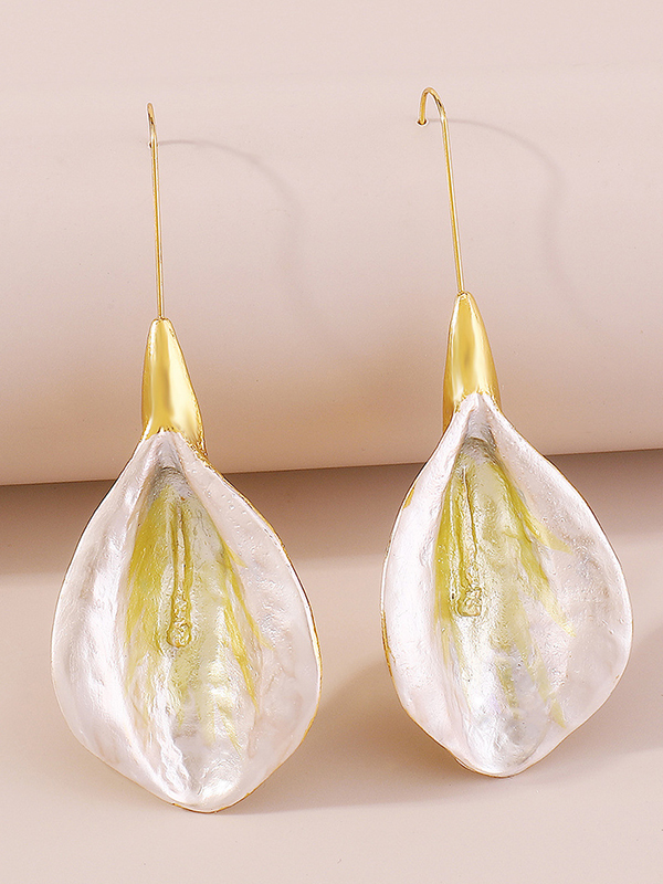 Flower Shape Drop Earrings