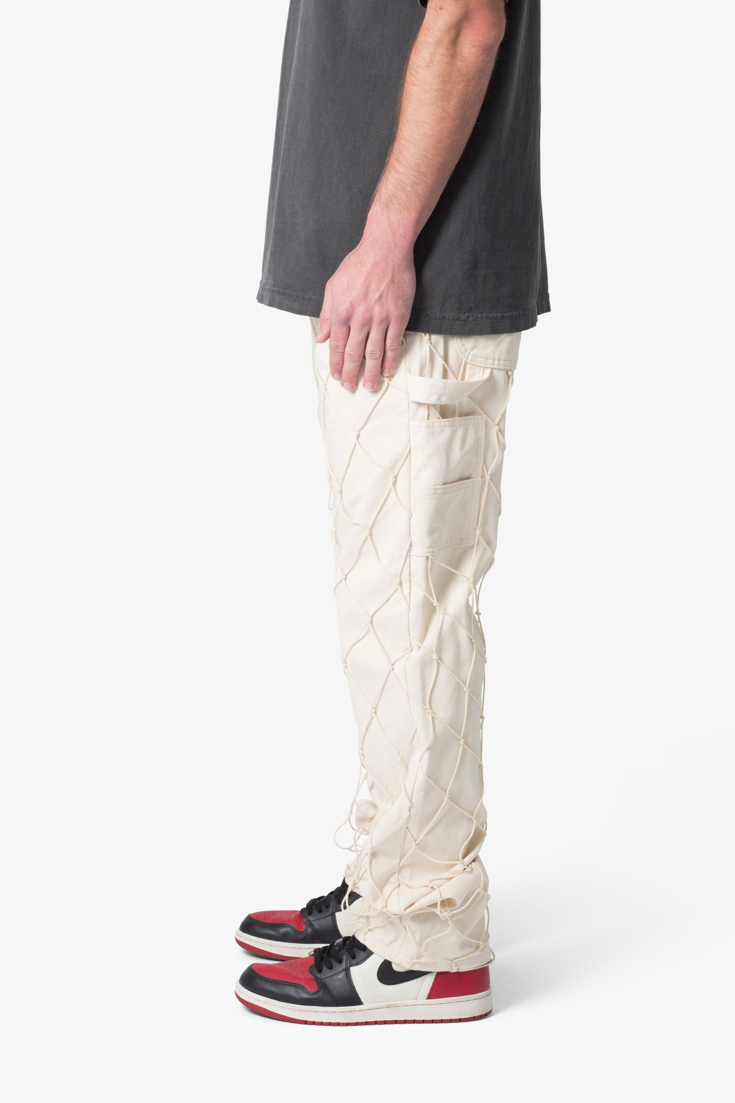 V623 Cargo Net Baggy Pants - Cream