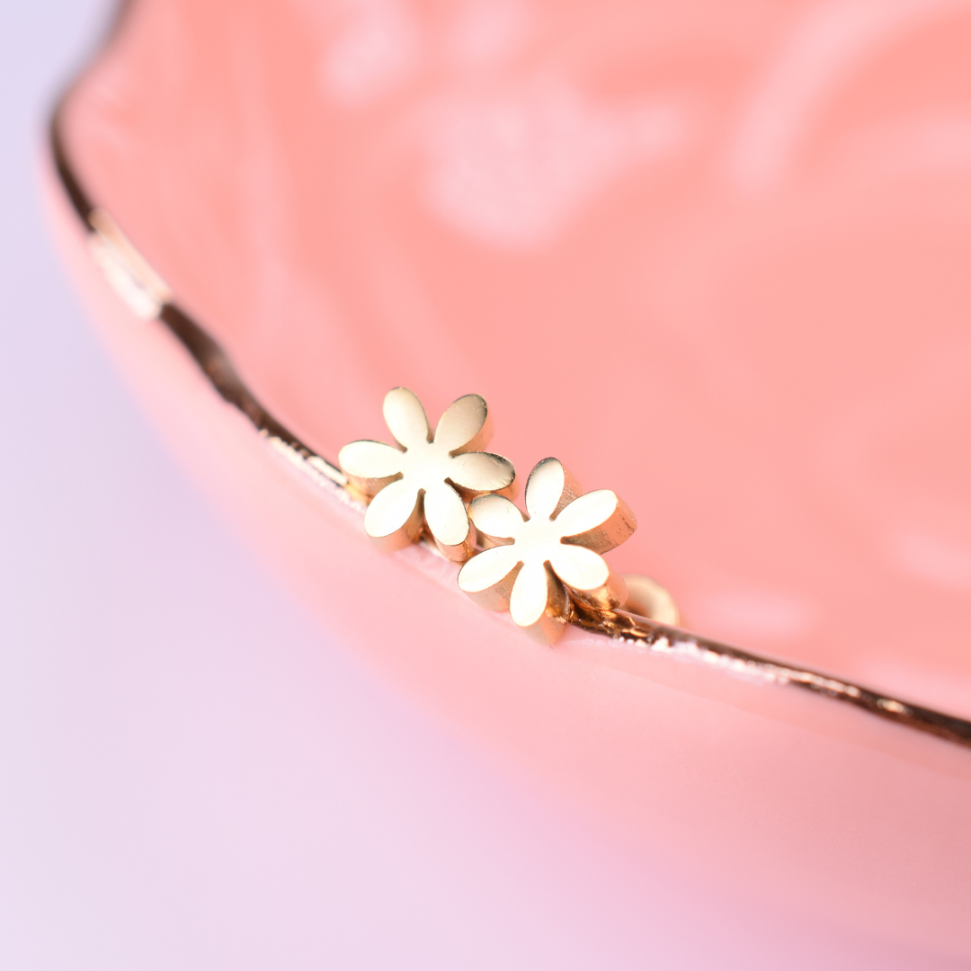 Daisy studs - Gold