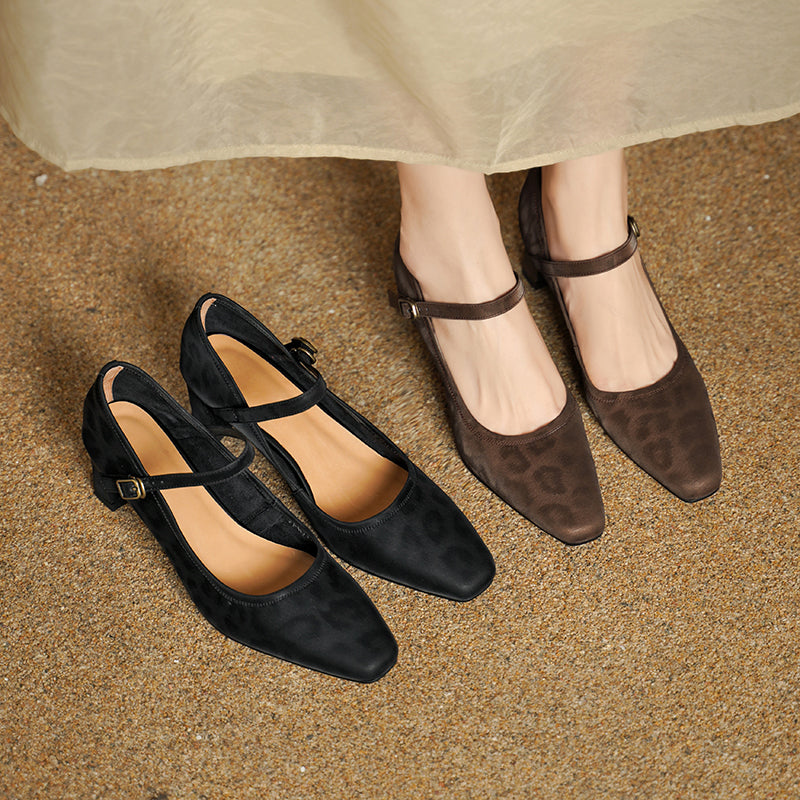 Vintage Square Toe Handmade Cow Leather Mary Jane Pumps in Black/Brown