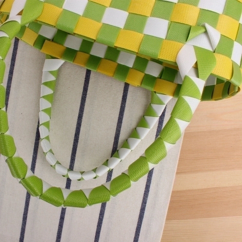 Women's Mini Pvc Lattice Vacation Square Open Straw Bag