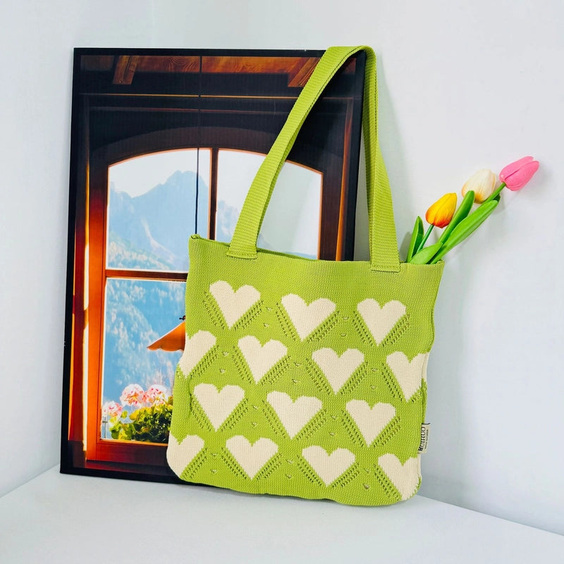 Women's Medium Polyester Heart Shape Streetwear Open Underarm Bag