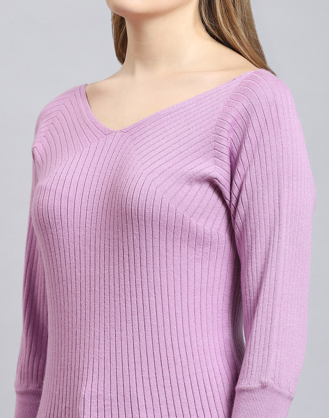 Women Purple Solid V Neck 3/4 Sleeve Top