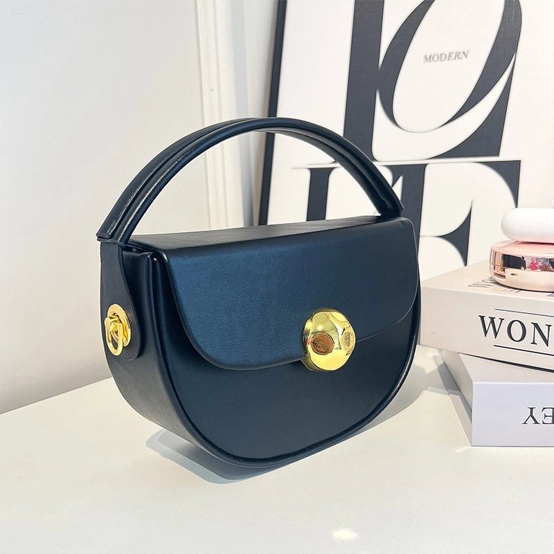 Women's Medium Pu Leather Solid Color Streetwear Flip Cover Underarm Bag