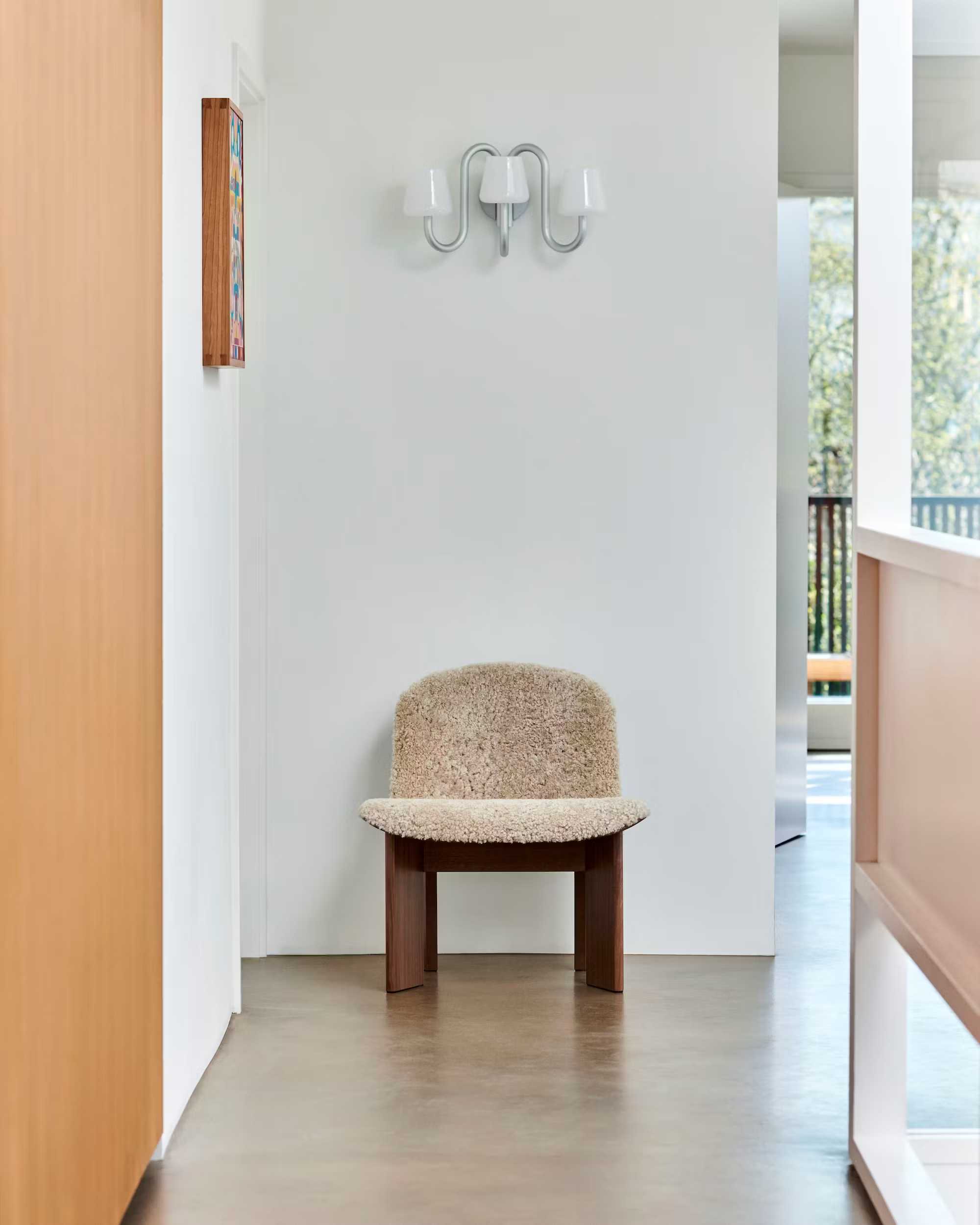 Apollo wall sconce