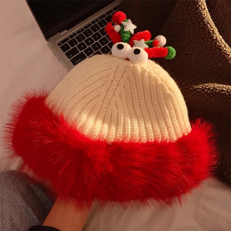 Women's Minimalist Elk Jingling Bell Snowflake Elk Wool Cap