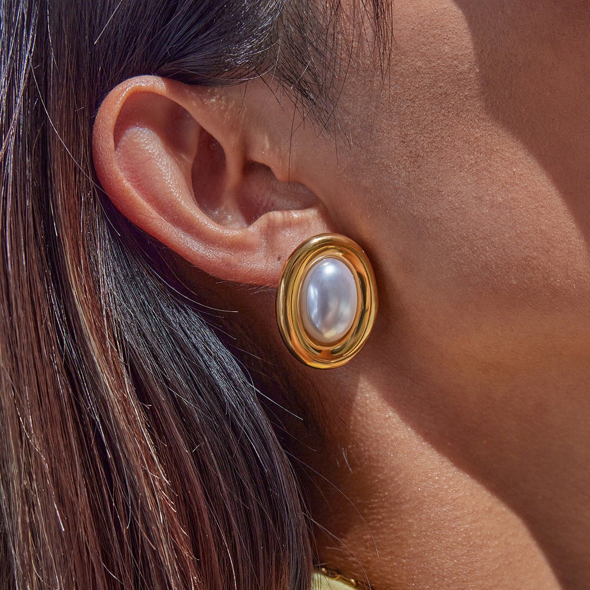 Stainless Steel Retro Pearl Earrings Female Earrings Earrings Titanium Steel