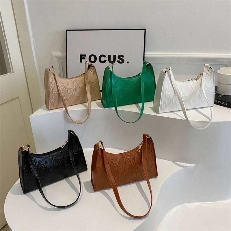 Women's Pu Leather Solid Color Classic Style Square Zipper Underarm Bag