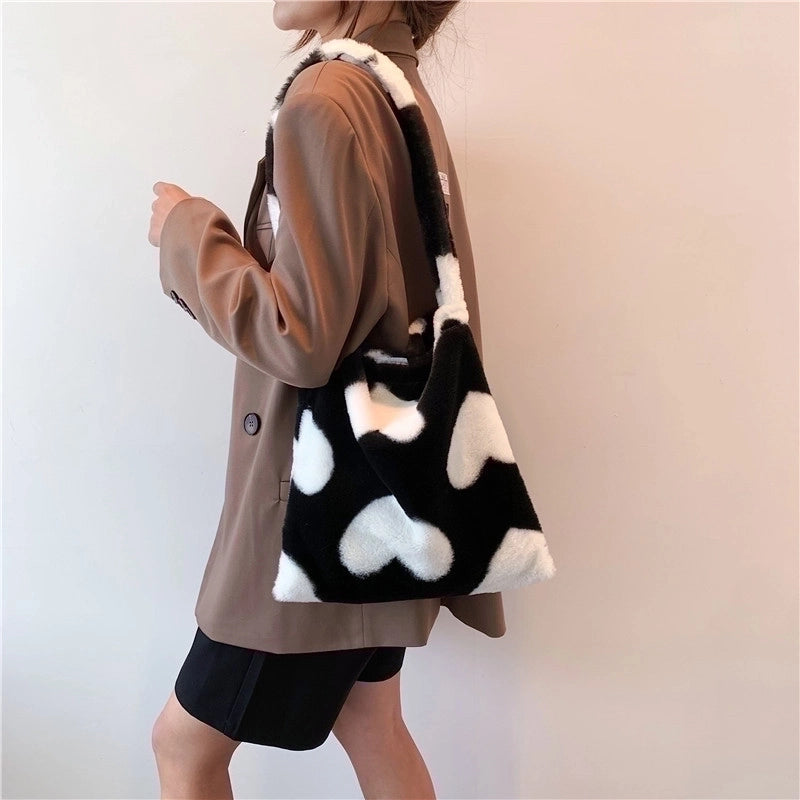 Women's Large Autumn&winter Plush Heart Shape Cute Square Sticky Cloth Underarm Bag
