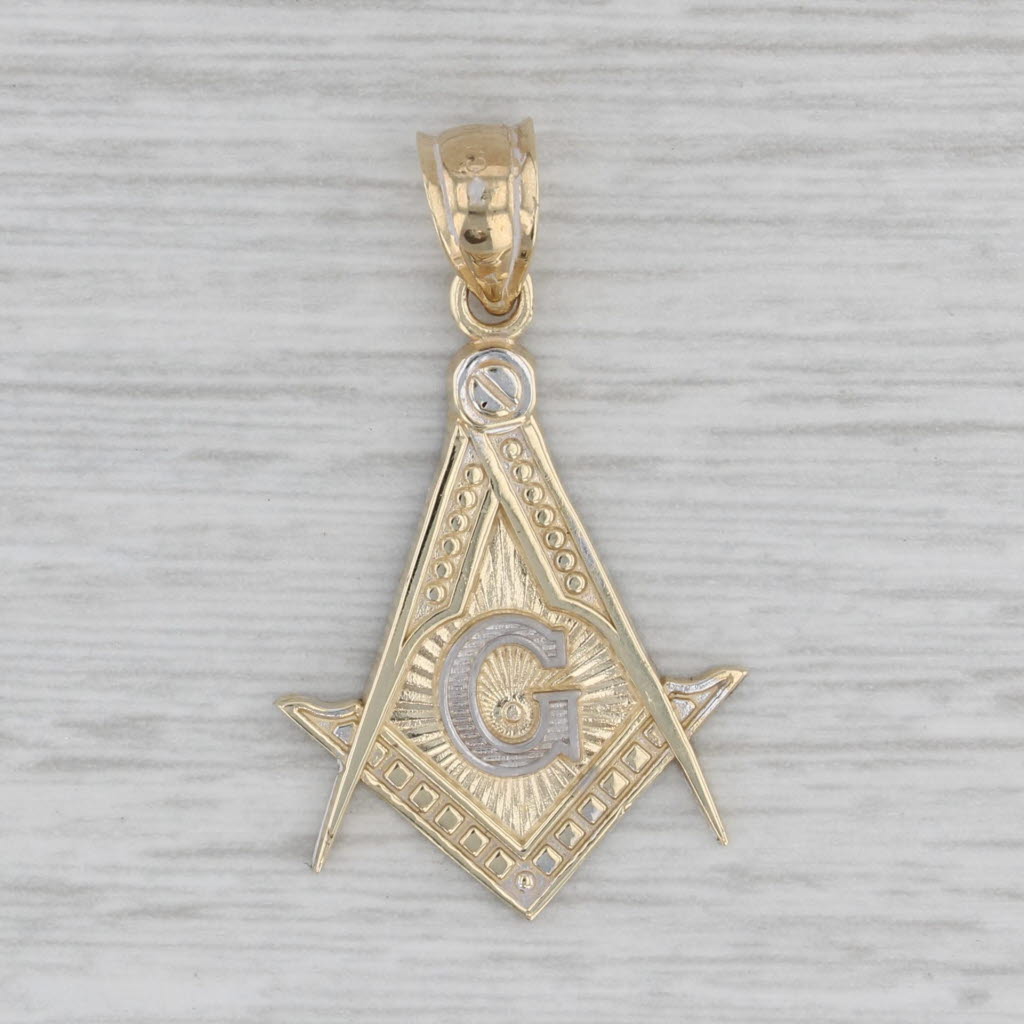 Masonic Blue Lodge Pendant 14k Yellow Gold Square Compass