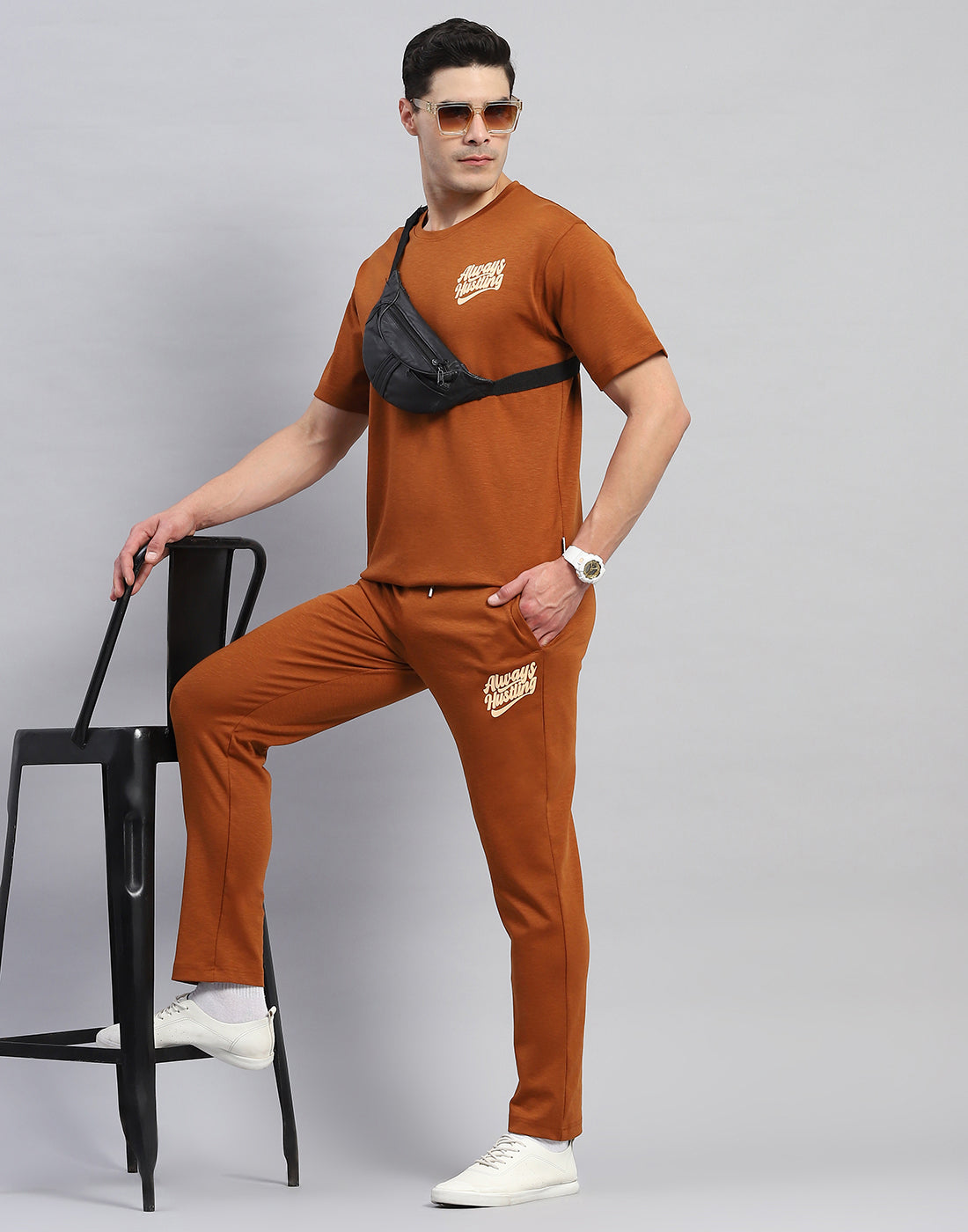 Men Rust Solid Round Neck Half Sleeve Lower Set