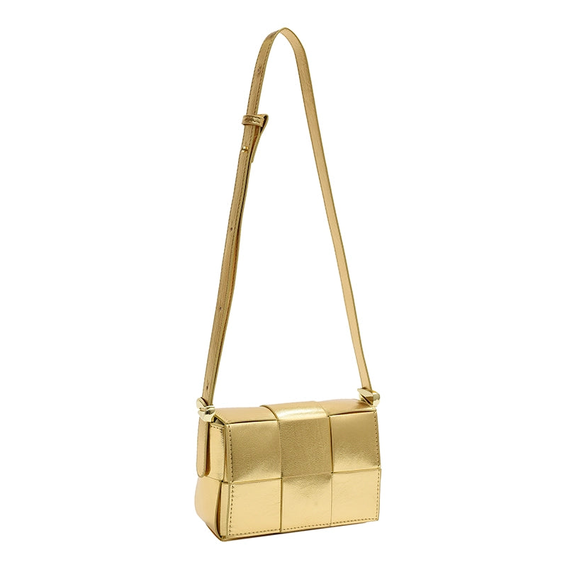 Women's Pu Leather Solid Color Classic Style Sewing Thread Square Zipper Magnetic Buckle Crossbody Bag