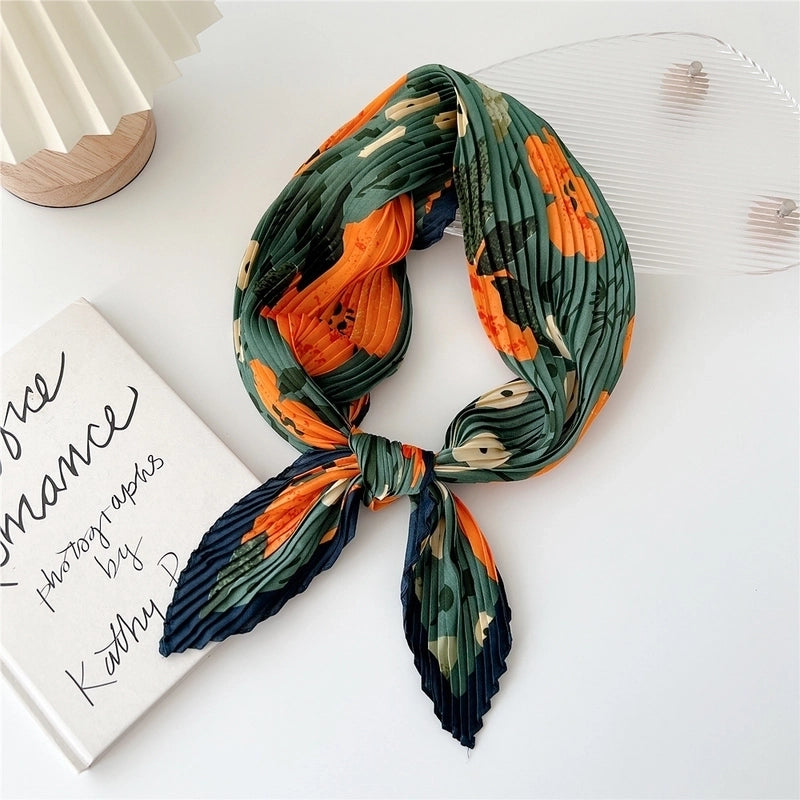 Women's Cartoon Style Minimalist Color Block Polyester Printing Silk Scarf