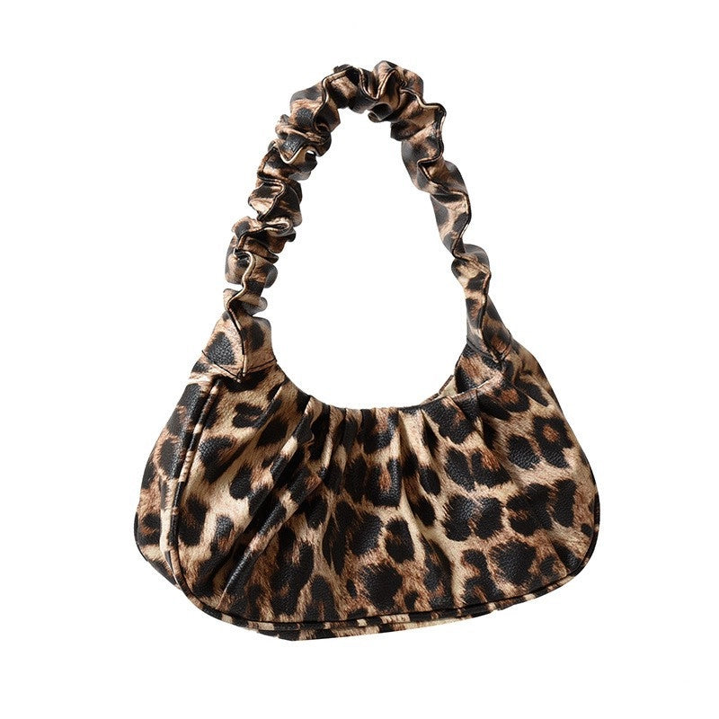 Women's Medium Pu Leather Rainbow Streetwear Pillow Shape Magnetic Buckle Underarm Bag