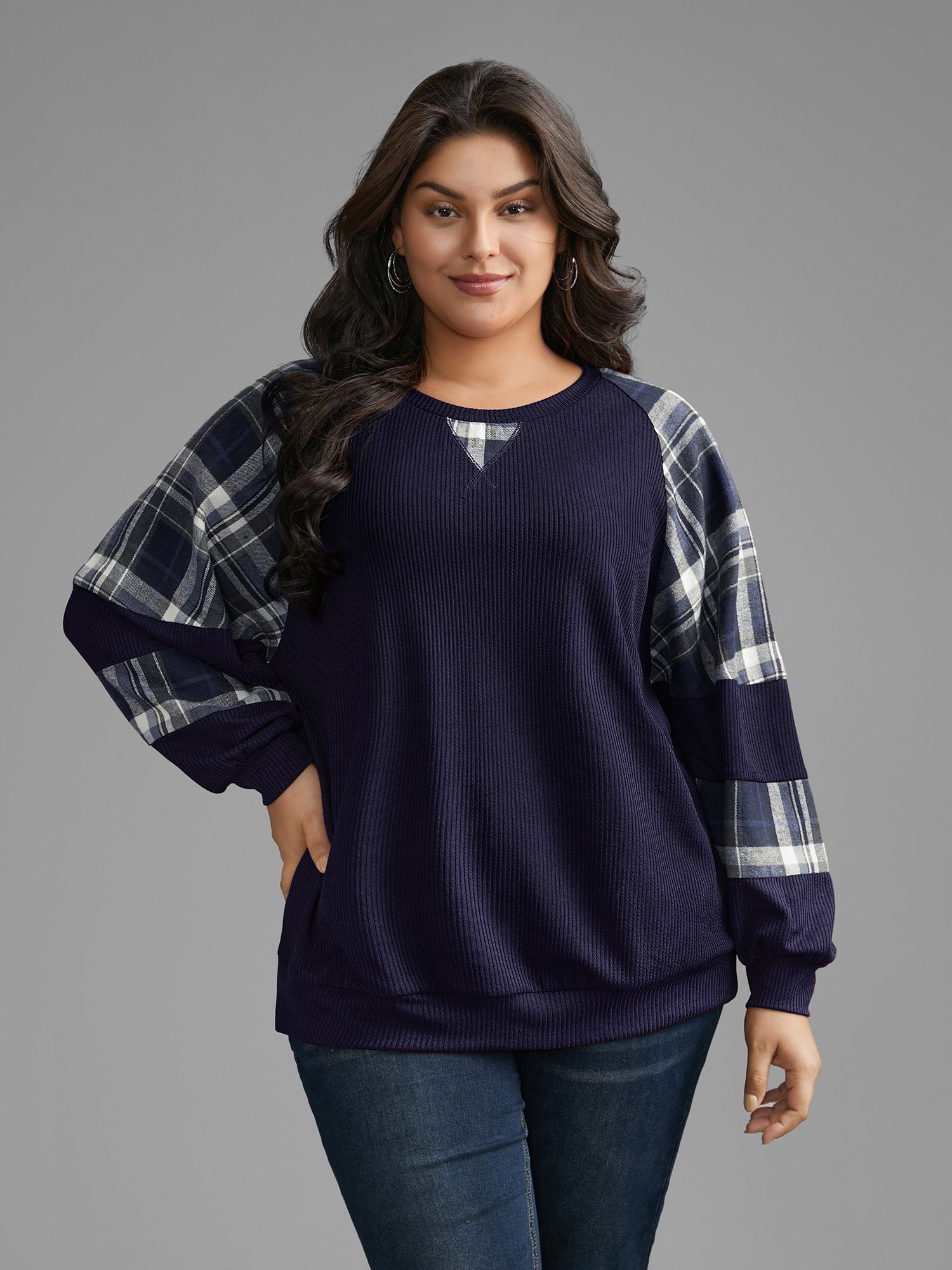 Plaid Patchwork Raglan Sleeve Sweatshirt