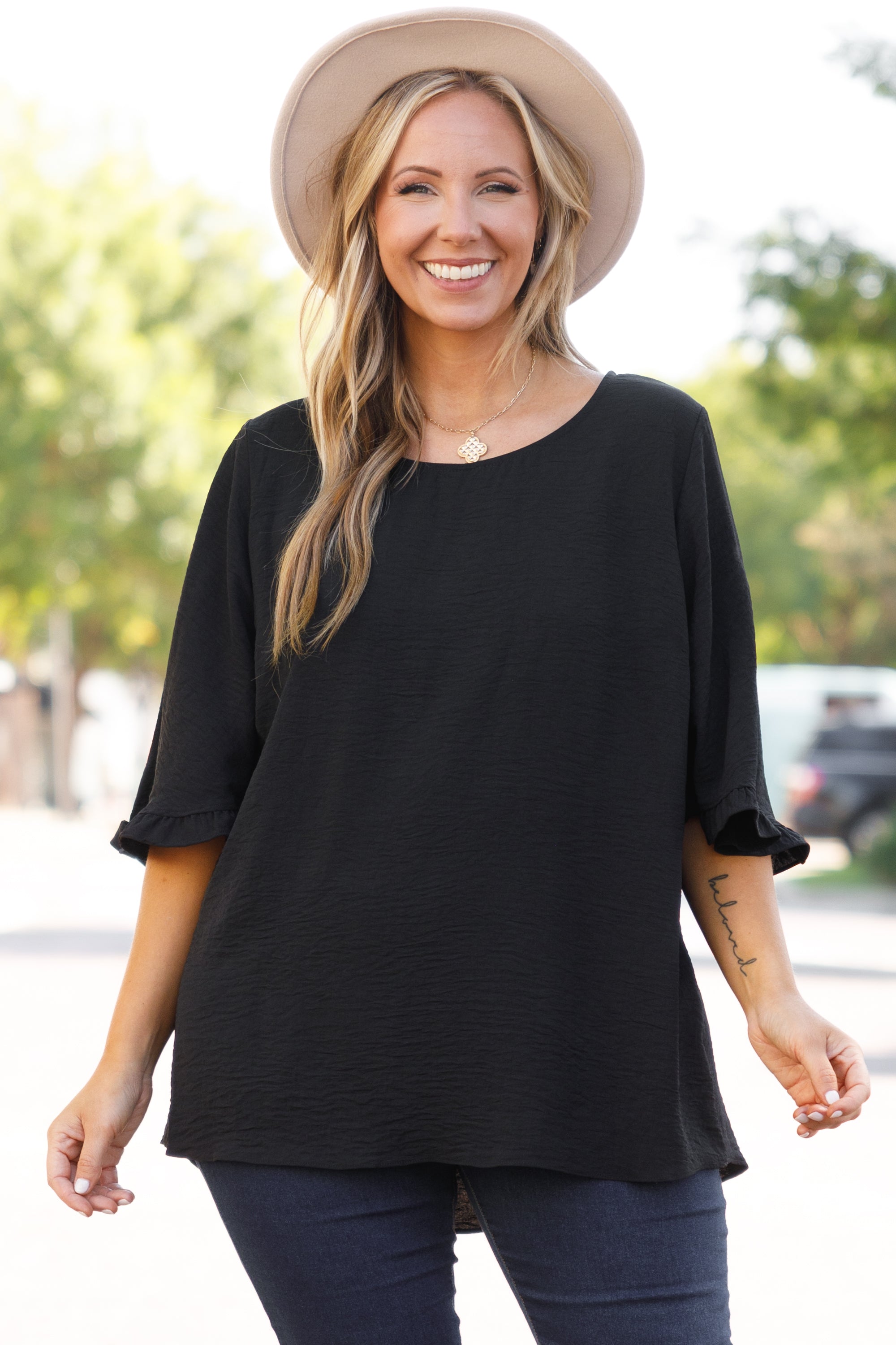 Come Hideaway Top. Black