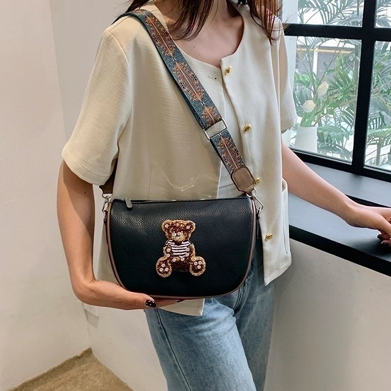 Women's Pu Leather Little Bear Classic Style Square Zipper Shoulder Bag