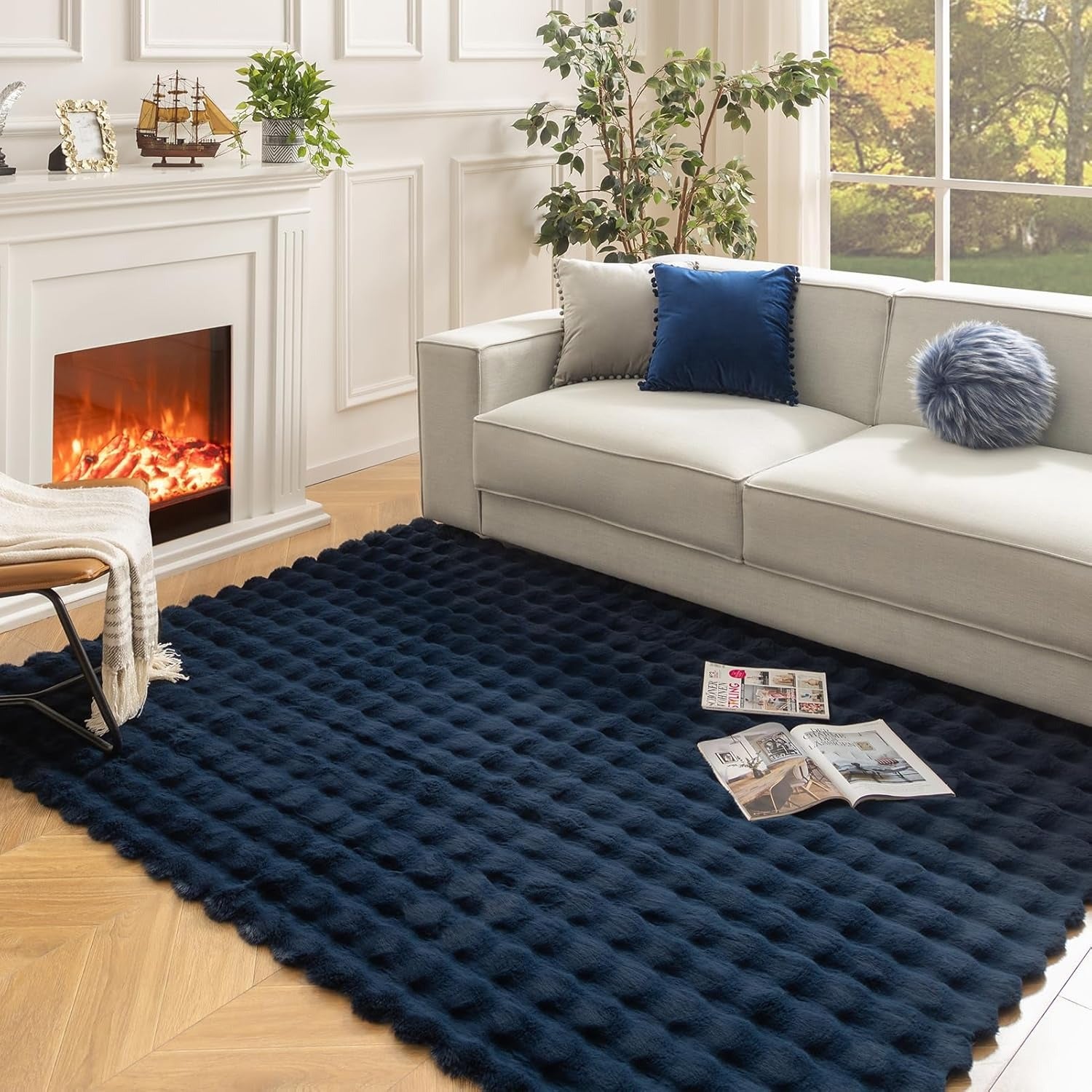 Faux Rabbit Fur Rug Carpet.  4x6 FT Fluffy Soft Area Rug