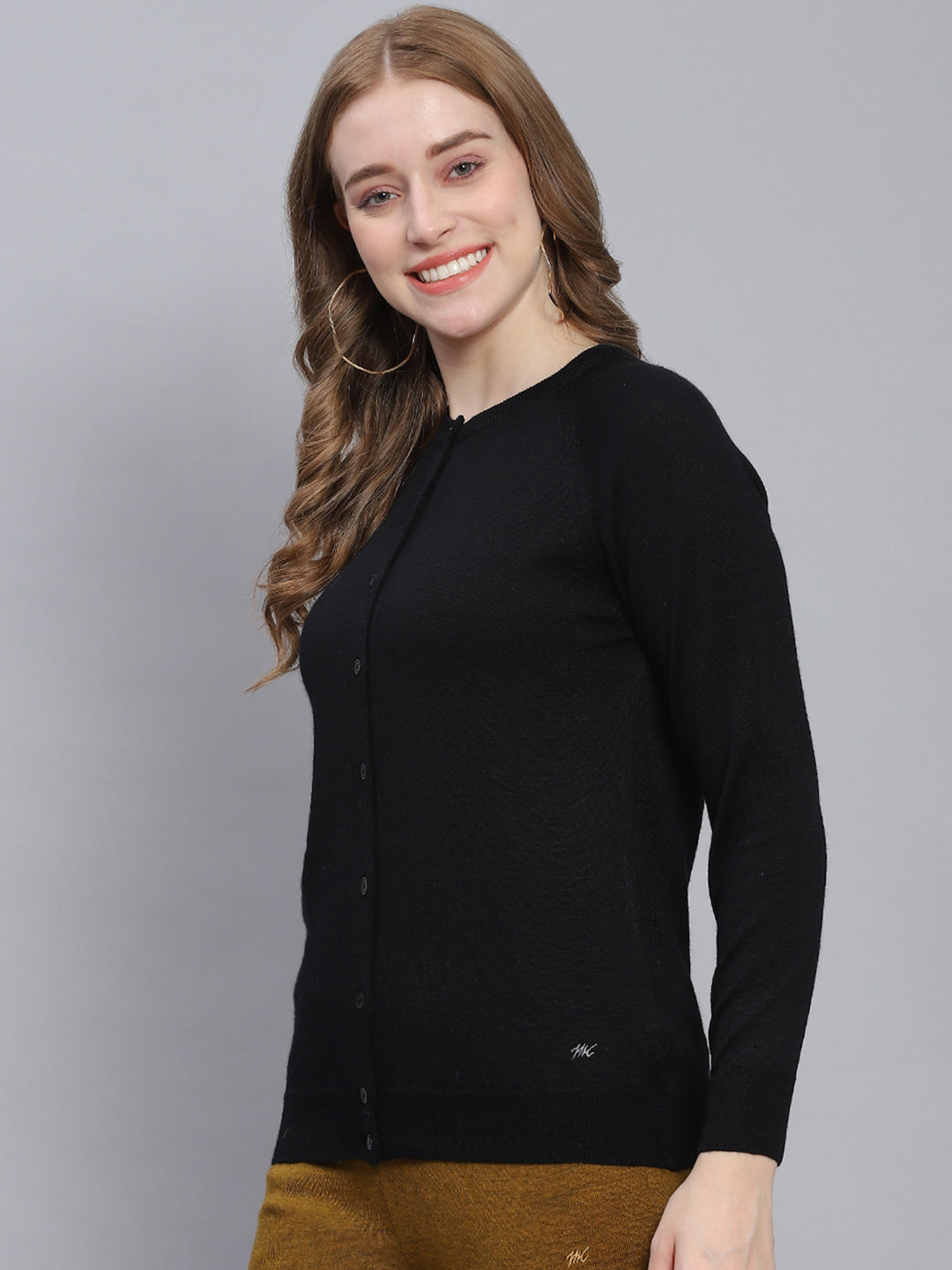 Women Black Solid Round Neck Full Sleeve Cardigans