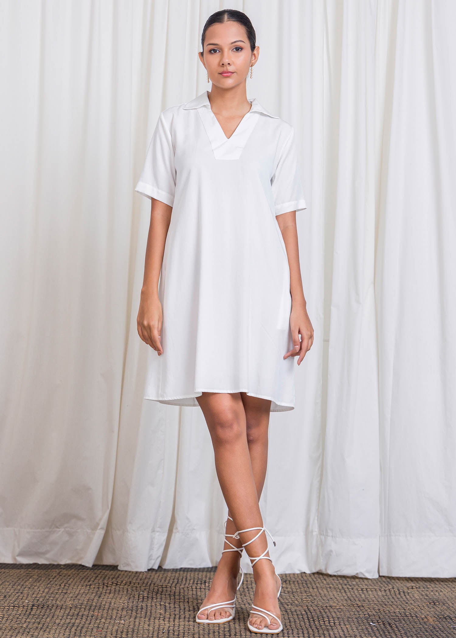 V Neck Trapeze Dress With Collar