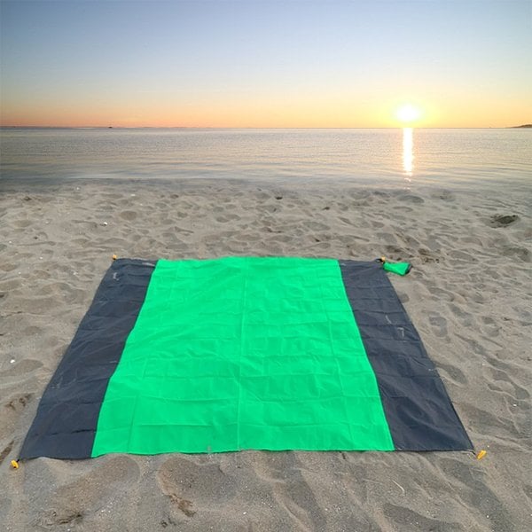 Summer Lightweight sandless beach mat