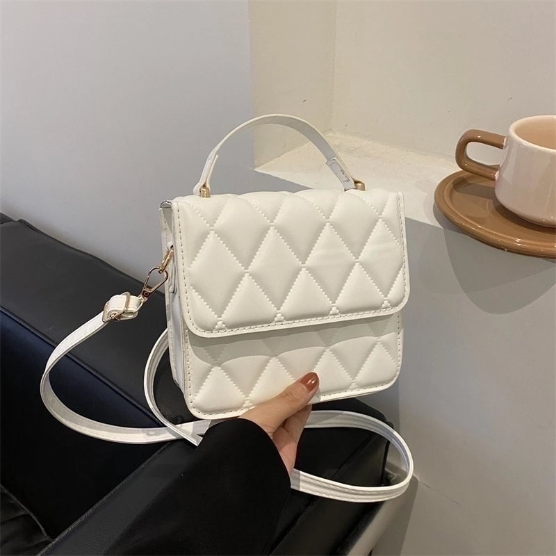 Women's Pu Leather Solid Color Classic Style Flip Cover Handbag